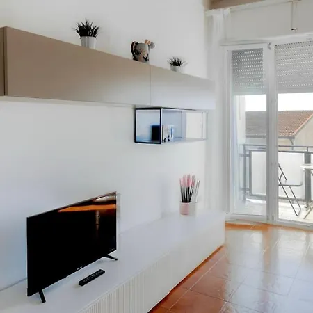 Dolce Marina -sea View 皮昂比诺